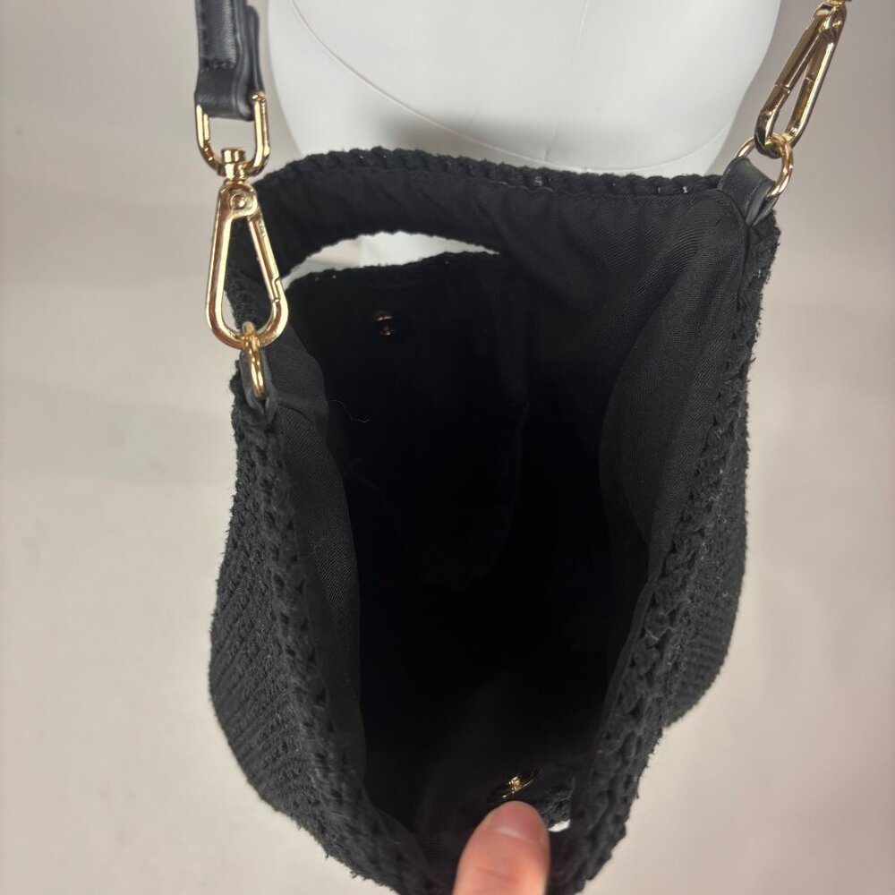 Who What Wear Black Crochet Knit Bag Crossbody Shoulder - Picture 4 of 8